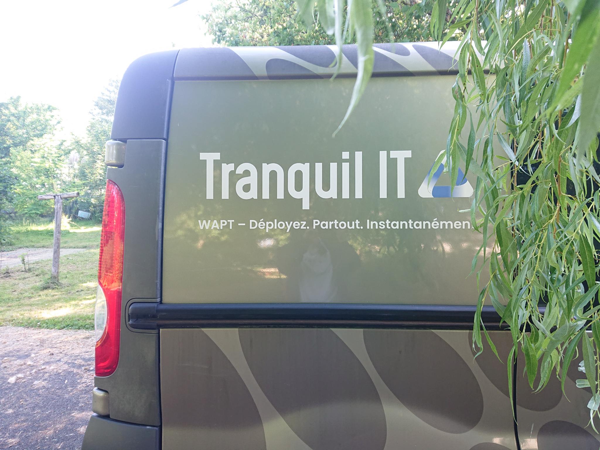photographie du logo de Tranquil IT sur le fourgon